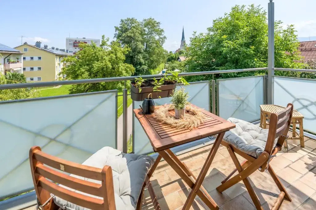 2OG Mitte Wunderschöne 68m² große 2-Zimmer City Wohnung nähe Salzburg