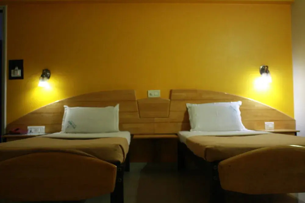 Tom's Hotel