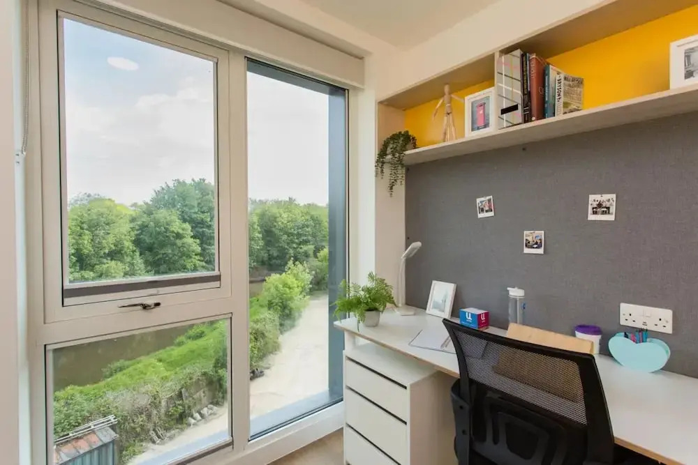Student Only Riverside House