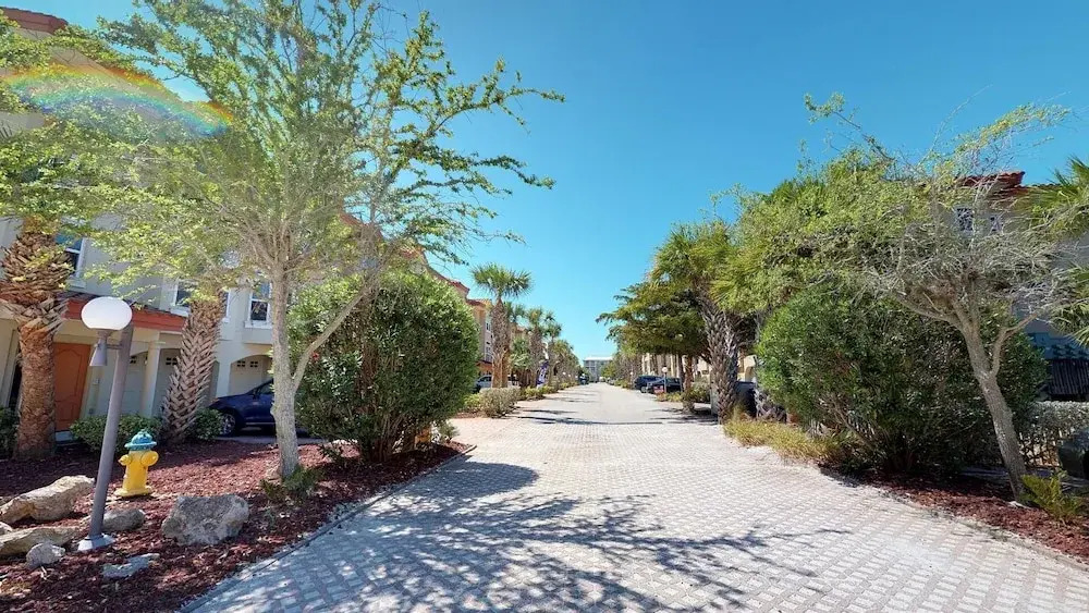 225 Bradenton Beach Club