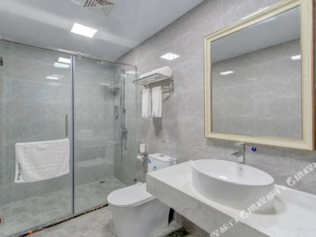 Ice and Snow Ocean Theme Apartment (Zhuhai Shenjing Ocean Kingdom)