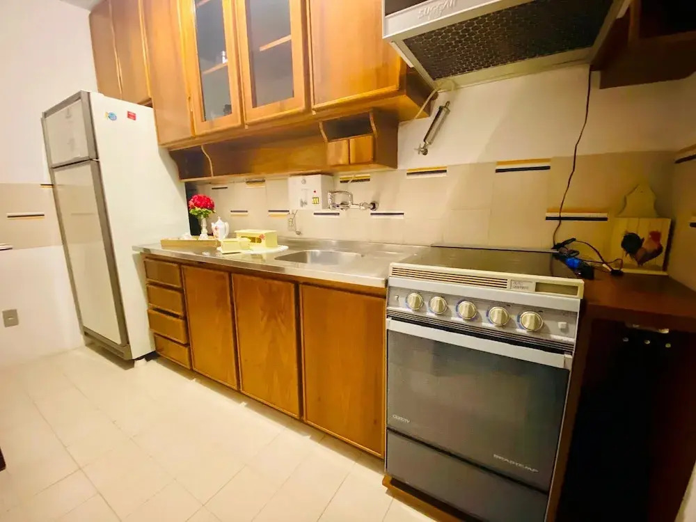 Apartamento a 3 quadras da Rua Coberta