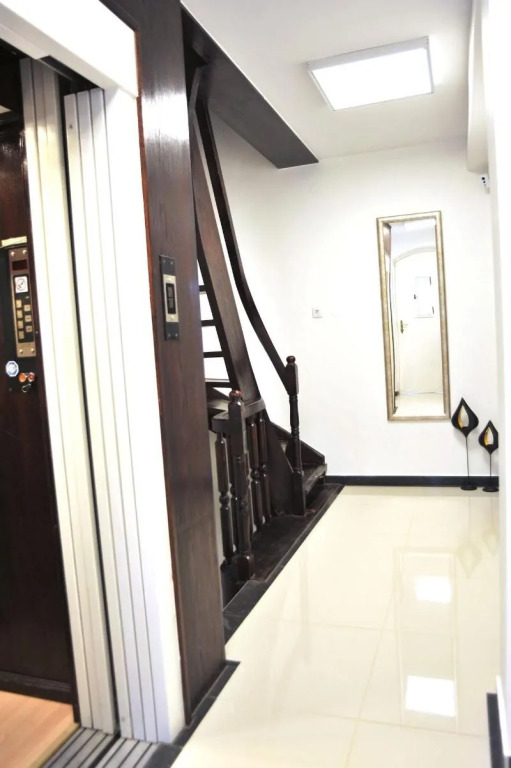 Hillside Premium Apartments