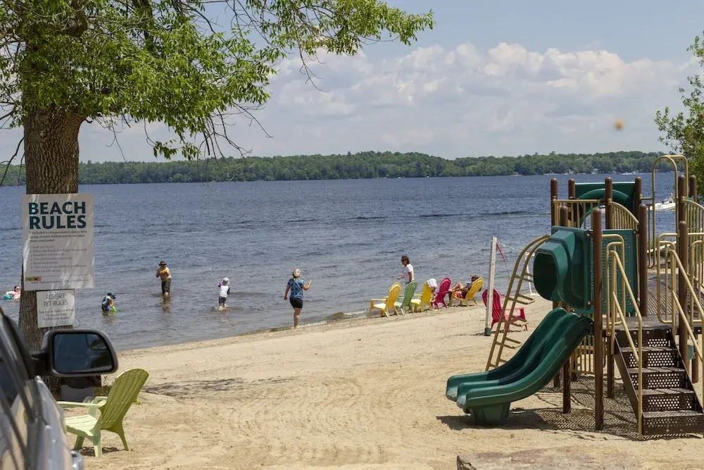 Great Blue Resorts - McCreary's Beach