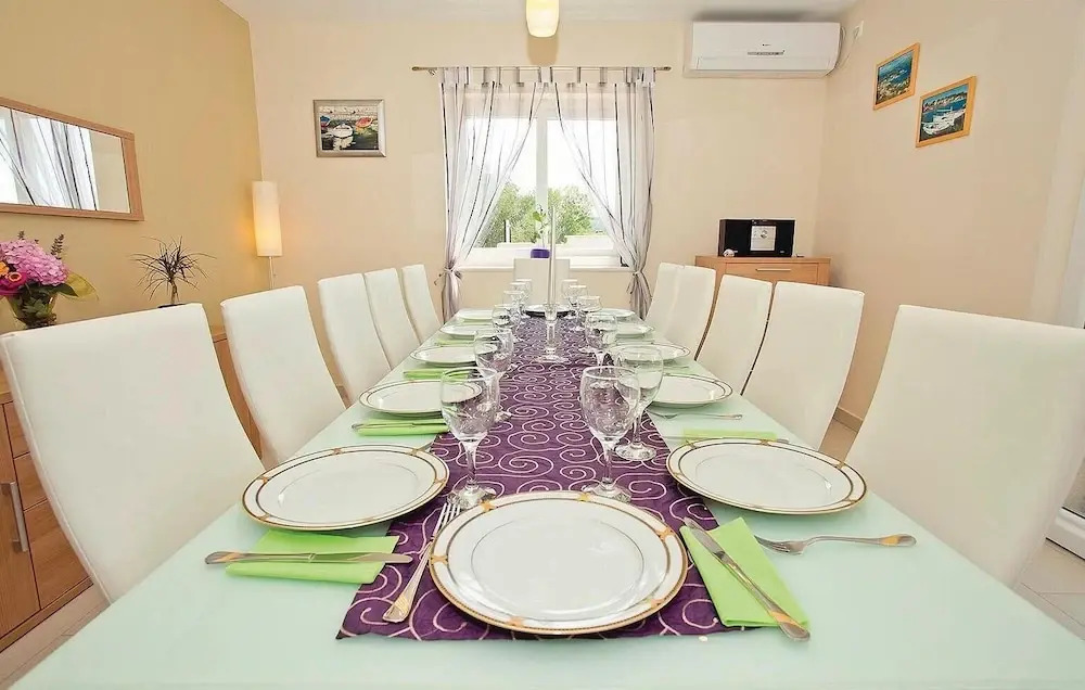 Amazing Home in Lumbarda With Wifi and 6 Bedrooms