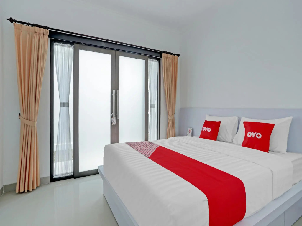 OYO 90525 White Guesthouse