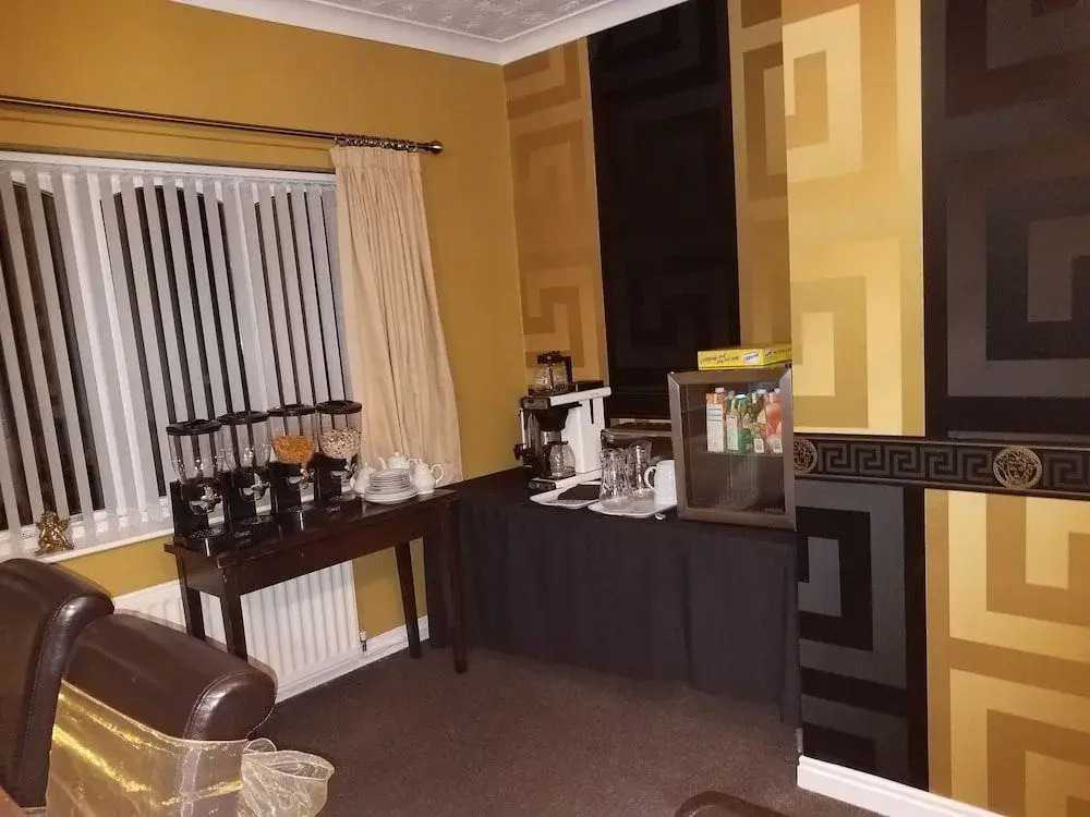 The Mayfair Lodge & Family Suite