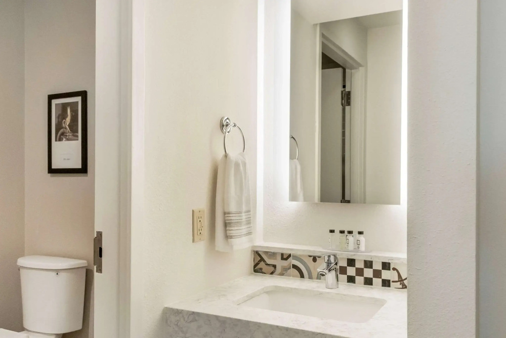 St Charles Coach House, an Ascend Collection Hotel