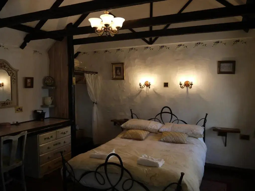 The Old Tea Shop