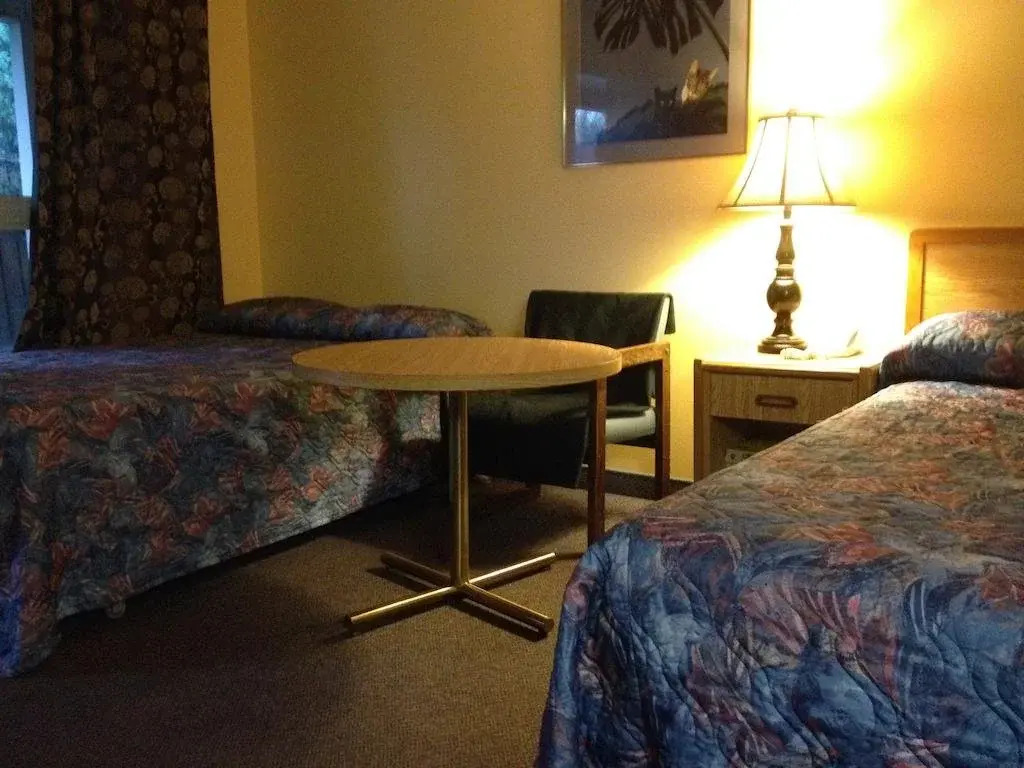 Airport Motel