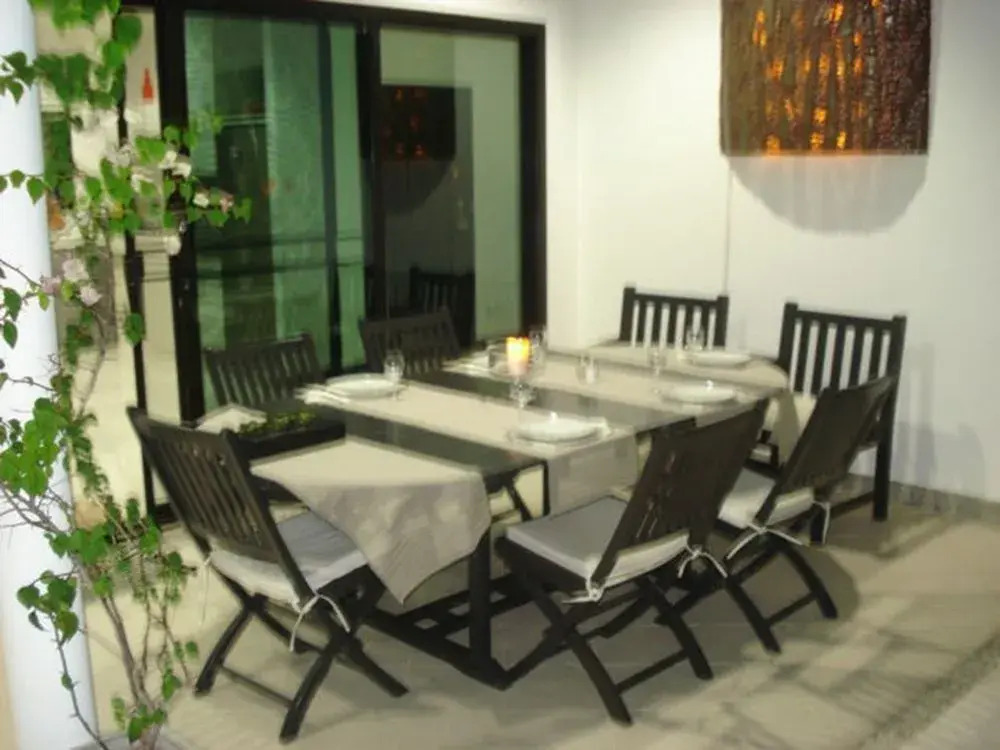 Yves Villa 3 bed pool NAI HARN