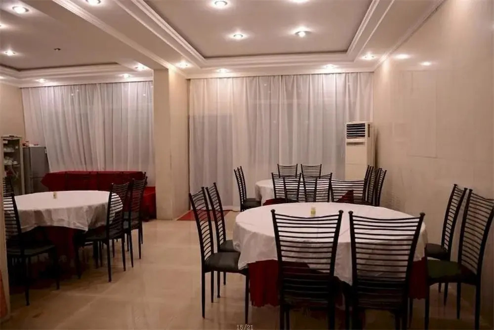 Jiangyan Hotel