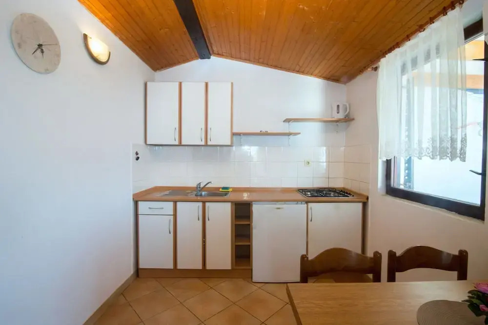 Apartments Crljenko