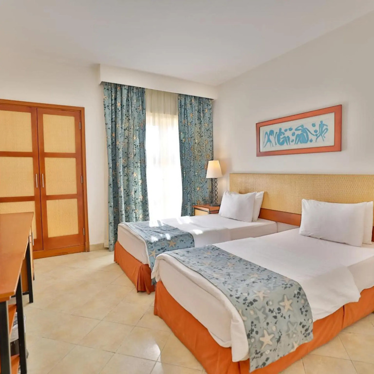 Marina Plaza Hotel, Tala Bay