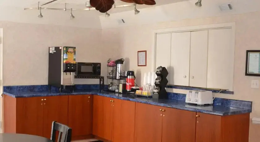 Magnuson Inn and Suites Gulf Shores