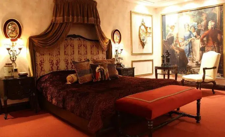 Javad Hotel