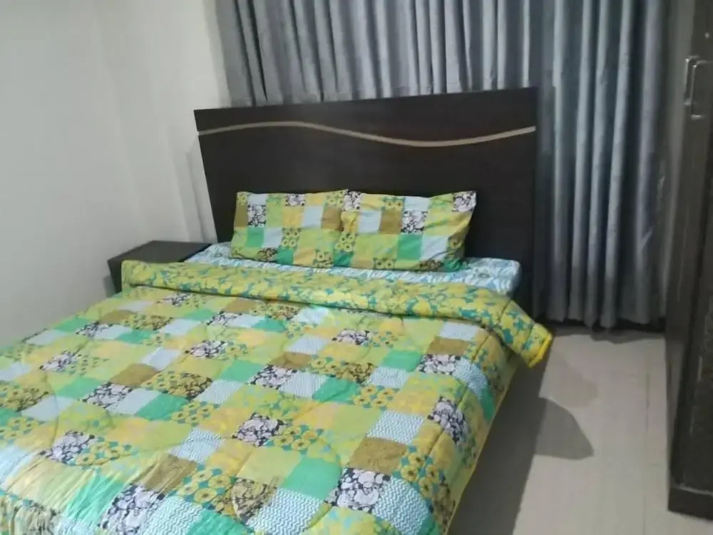 Green Valley Apartments