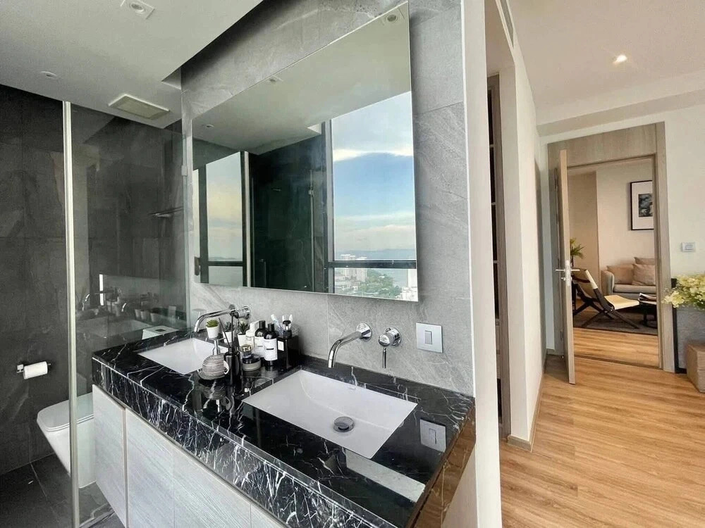 31st Floor 2 Bed Room Sea View Gem - Rare Unit