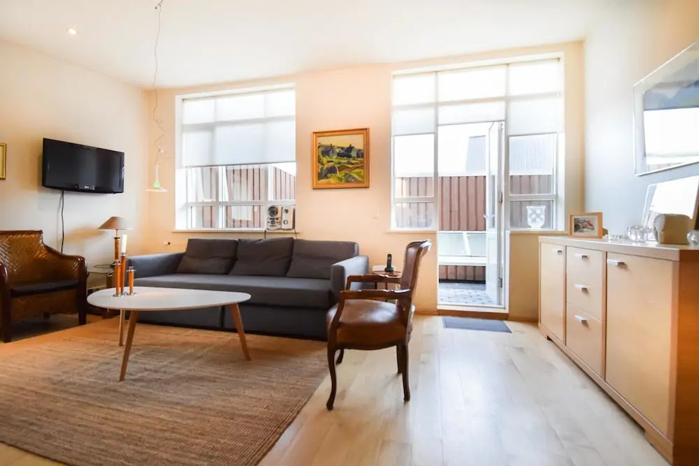 Apartment Þ6