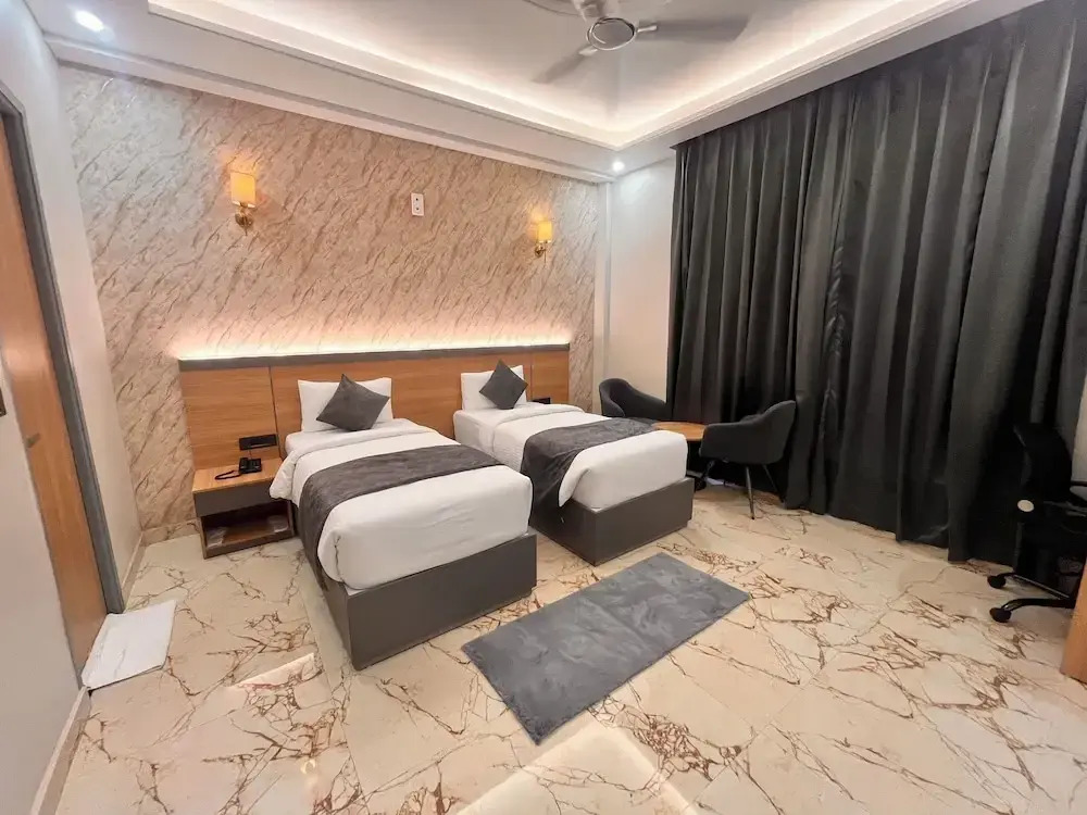 The Grand Oasis Hotel & Resort I Near India Expo Mart