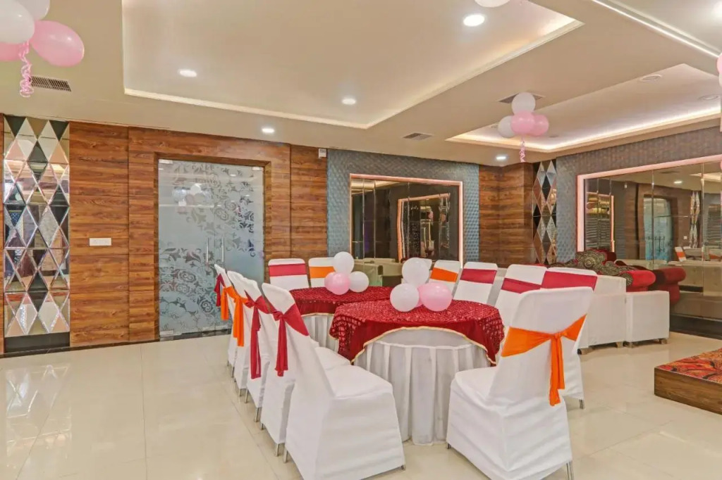 OYO Townhouse 1085 Hotel A Residency