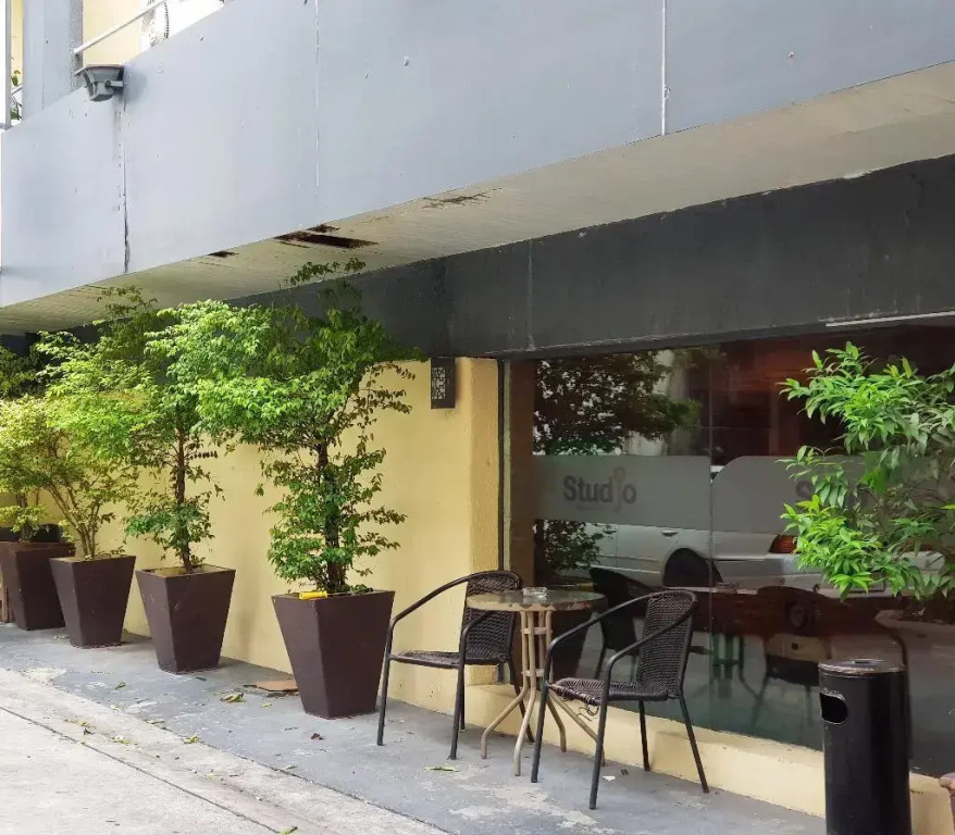 Studio Sukhumvit 18 by iCheck inn