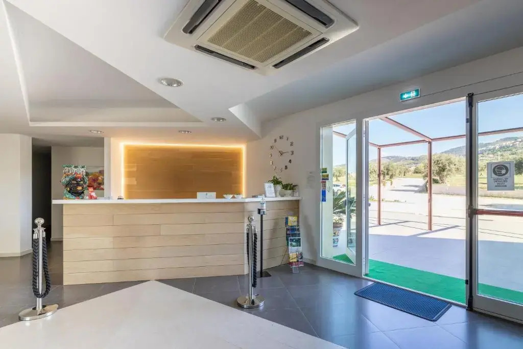 Aparthotel Grel Suite 208