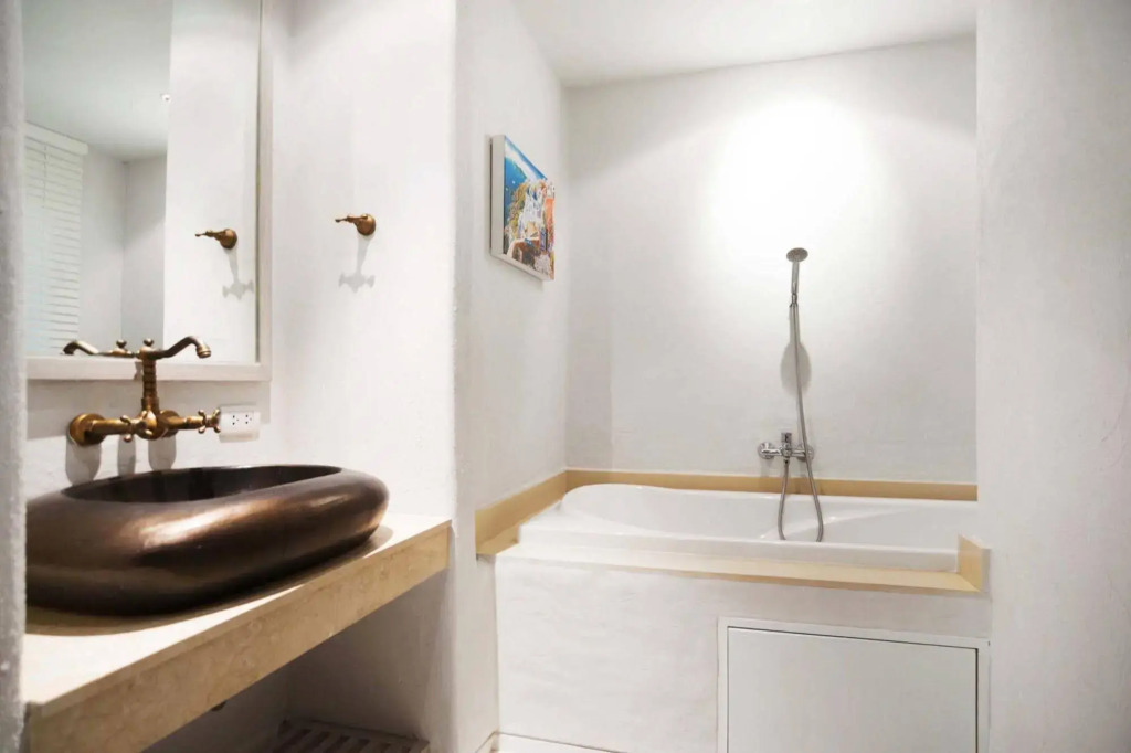 Chelona Hua Hin by Favstay