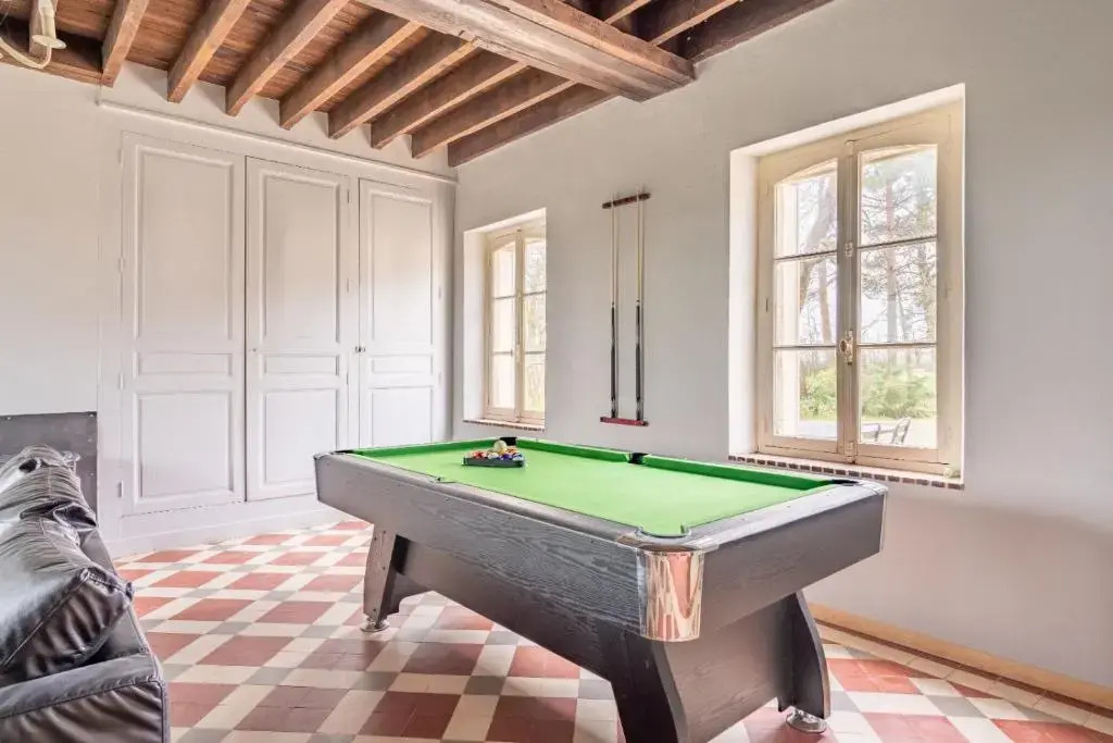 Crazy Villa Champs Corons 61 - Interior heated pool - 2h from Paris - 30p