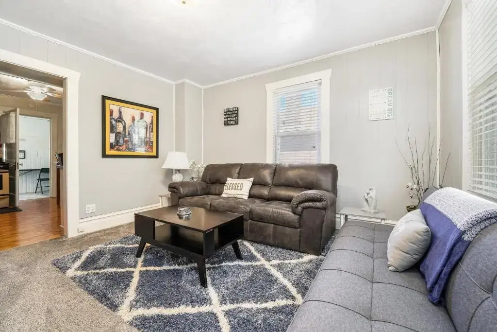 Cutest Nibley Park Bungalow