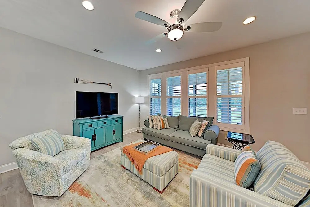 The At Barefoot Village: Patio & Pool 3 Bedroom Condo