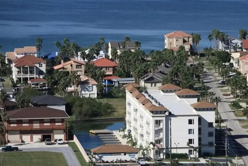 Las Marinas Condominium 301with Boat Slip
