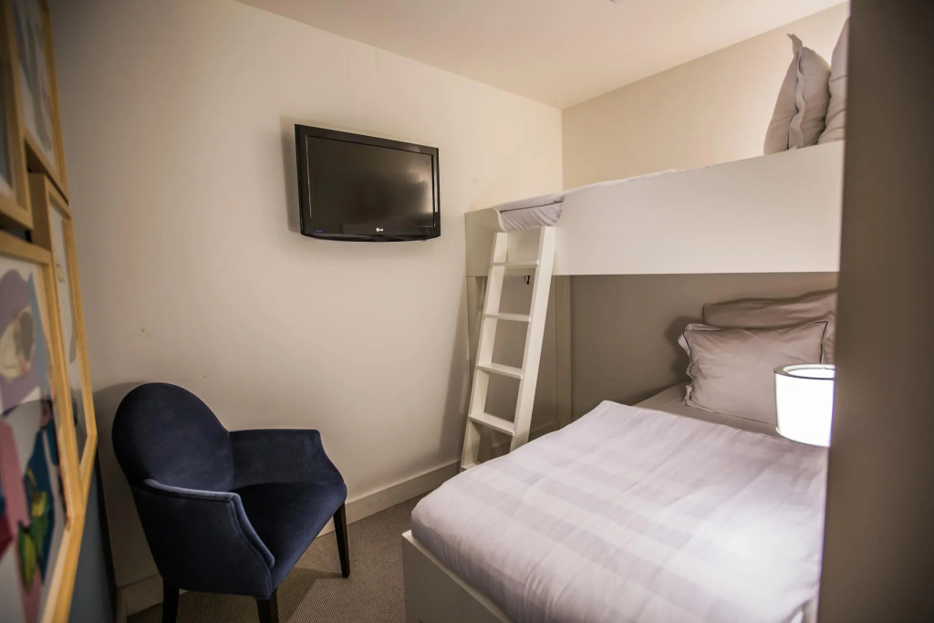 Hotel JL No76