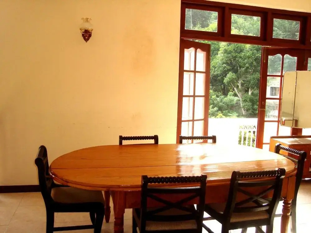Layathraa Kandy