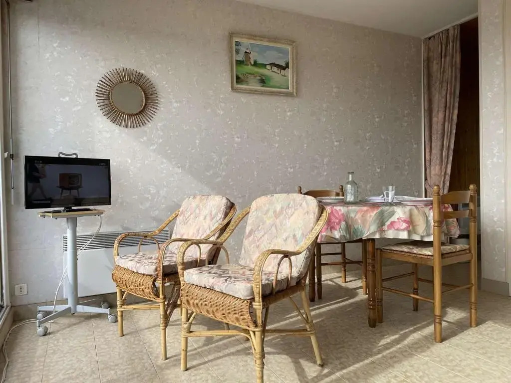 Appartement Saint-Gilles-Croix-de-Vie, 1 pièce, 2 personnes - FR-1-224-116