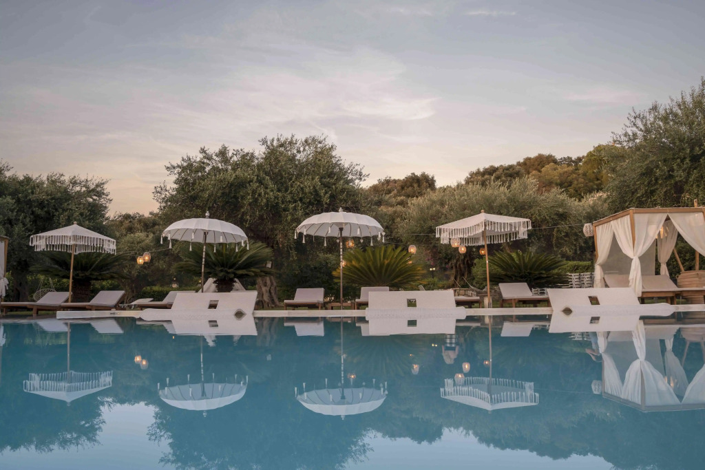 Nefeli Hotel