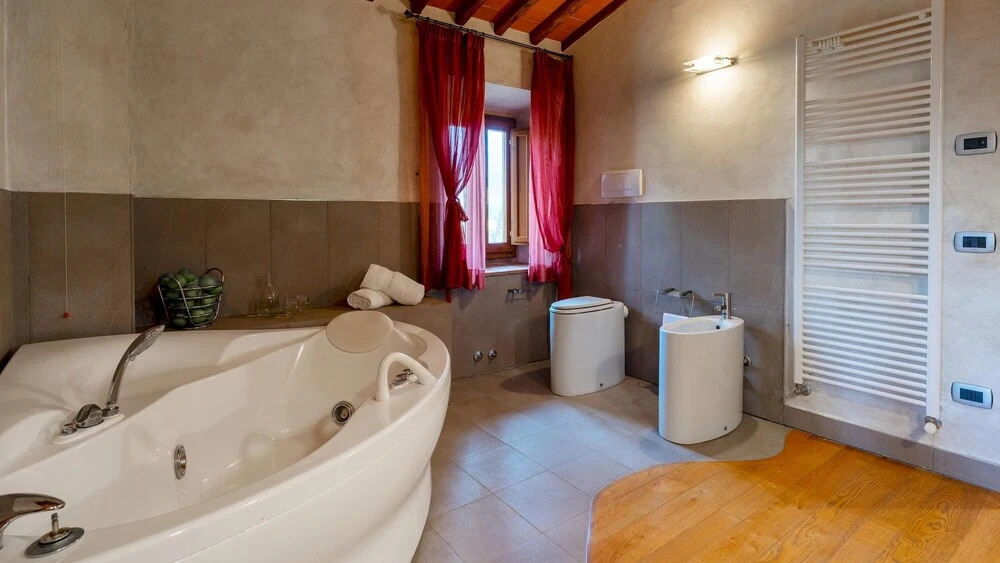 PODERE GIARDINO 16&2, Emma Villas