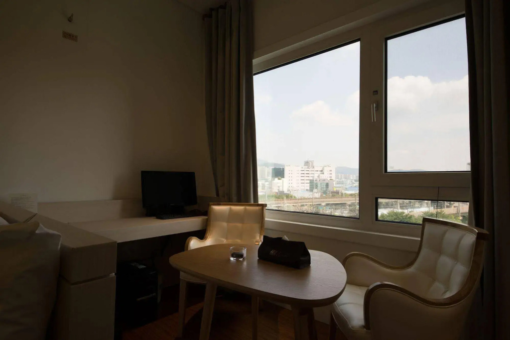 AC Hotel by Marriott Seoul Geumjeong