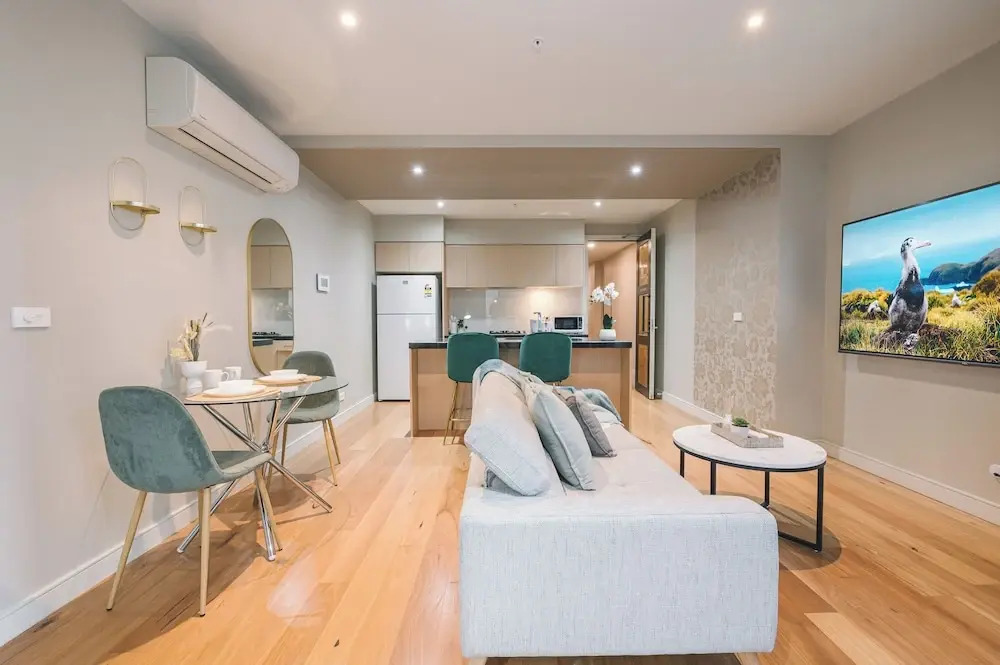 Mollys Little Apartments