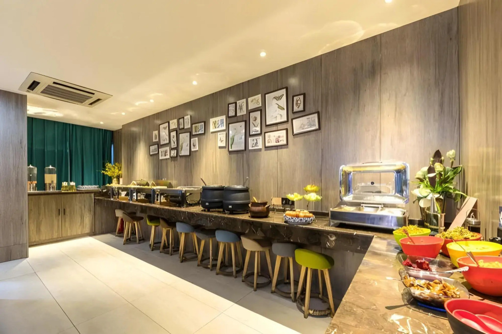 Home Inn Neo (Dafeng Renmin South Road Mingdu Pedestrian Street Branch)