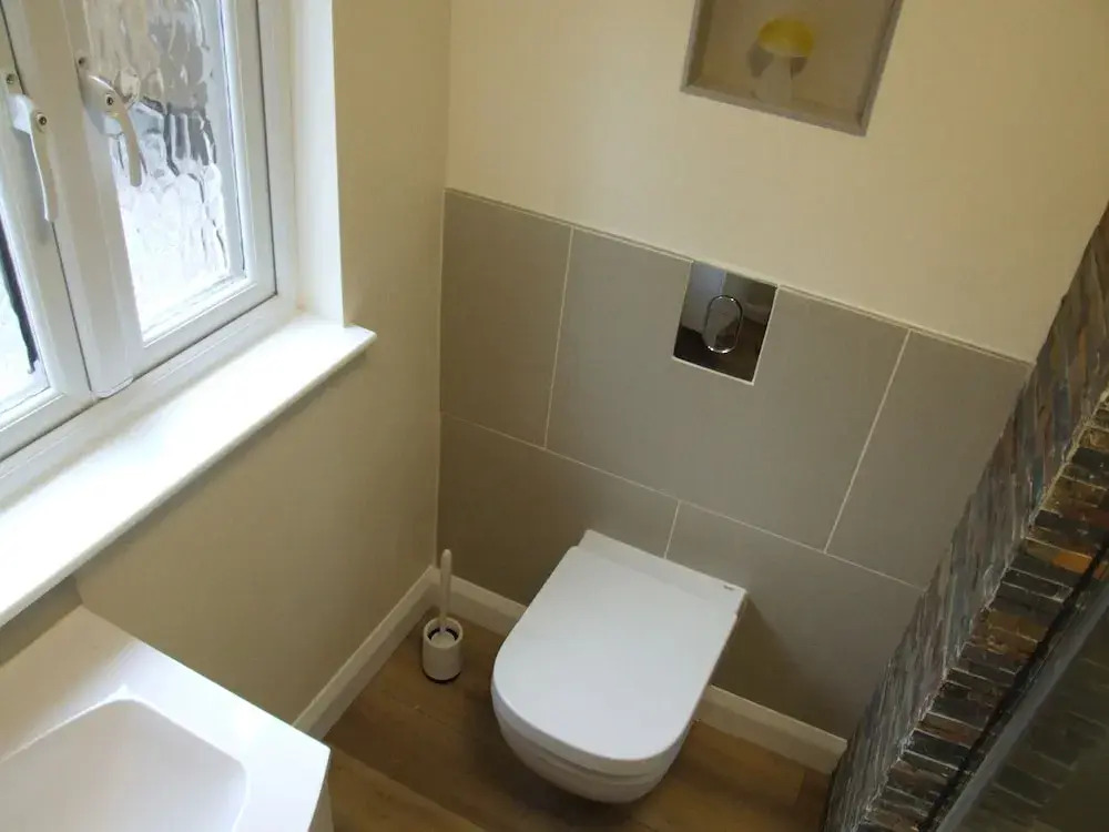 Charming Woodland Lodge 2 Person 1 Bedroom