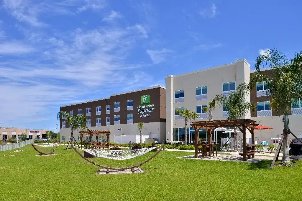 Holiday Inn Express & Suites Trinity by IHG