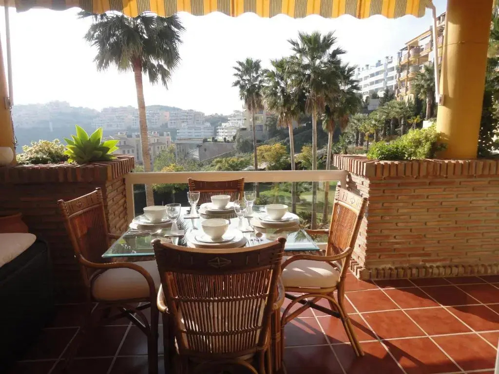 Ref. 2733 Altos De Calahonda