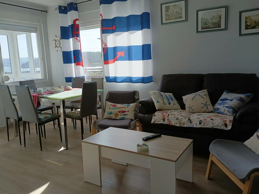 Muxía Apartamento enfrente al puerto 4 personas