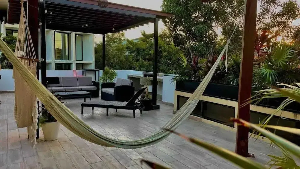 Spacious 1 BR with Great Location & Rooftop Pool by Waves Management