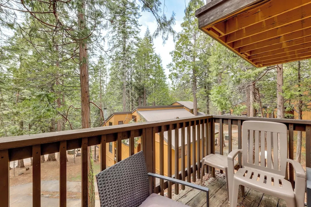 2 Mi to Dorabella Cove: Dog-friendly Townhouse