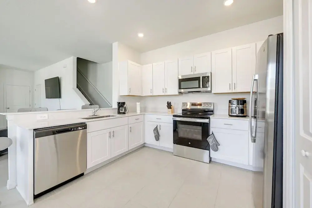 Newly Built Townhome 8 Mi to Manatee Viewing Ctr!