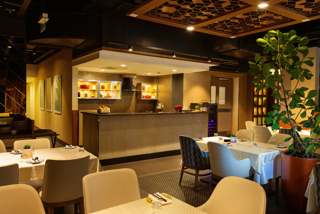 Holiday Inn Bengaluru Racecourse by IHG