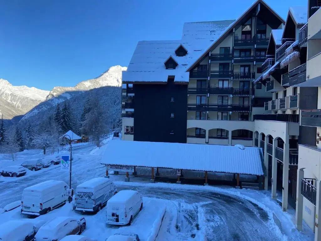 Poutran 2, studio 4 personnes au pied des pistes avec grande terrasse