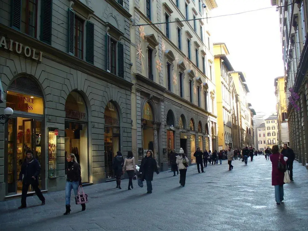 Una Finestra sulle Cappelle Medicee by Mmega